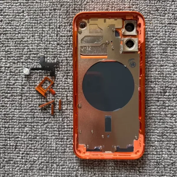 Convert and upgrade the iPhone 12 housing to an iPhone 17 Pro style (4) Convert and upgrade the iPhone 12 series housing to an iPhone 17 Pro style.